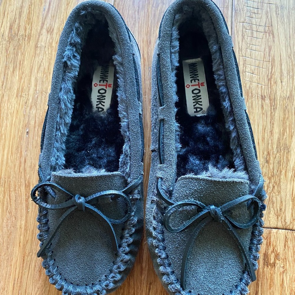 Minnetonka Cally Classic Moccasin Gray Size 7